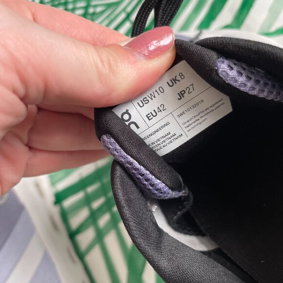 On Cloudrunner 2 Athletic Sneakers in Nimbus/Blueberry Women's Size 10 - Picture 3 of 7